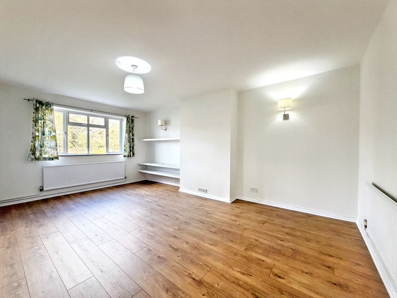 Living Room- click for photo gallery